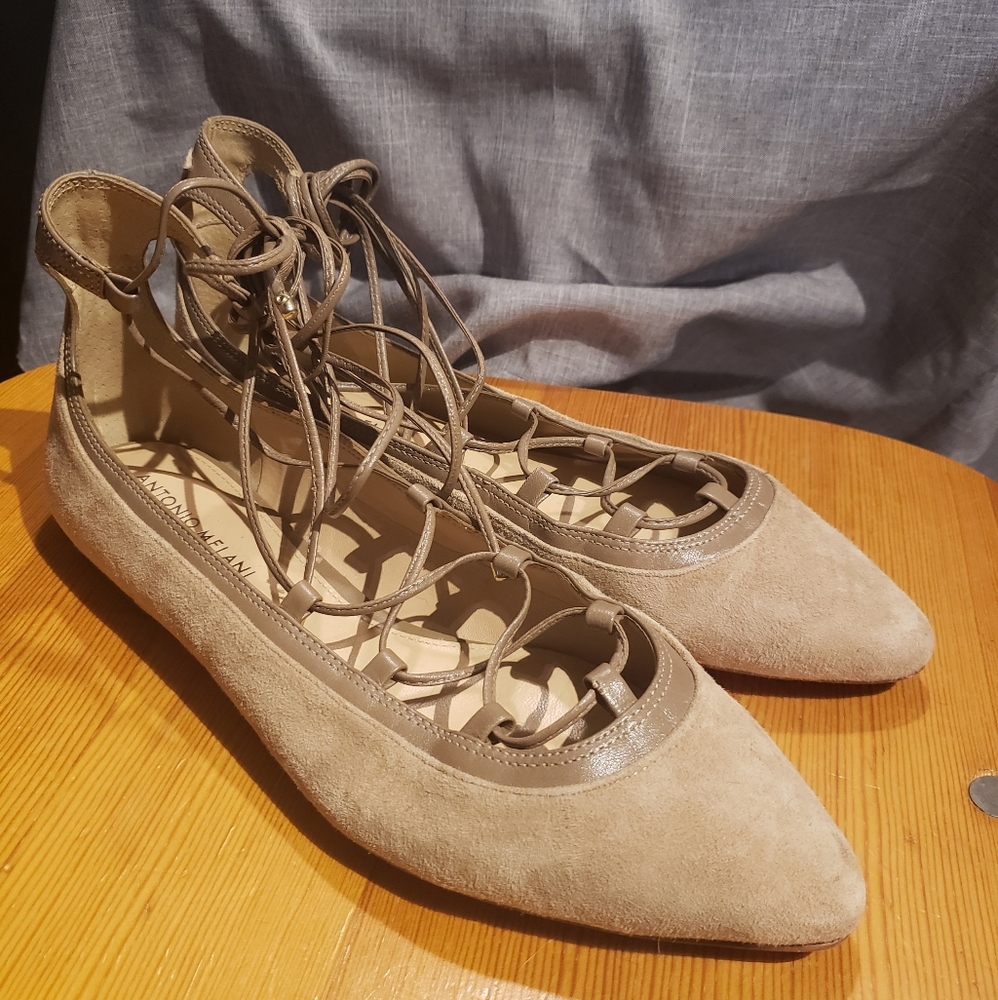 Antonio Melani Tan Flats